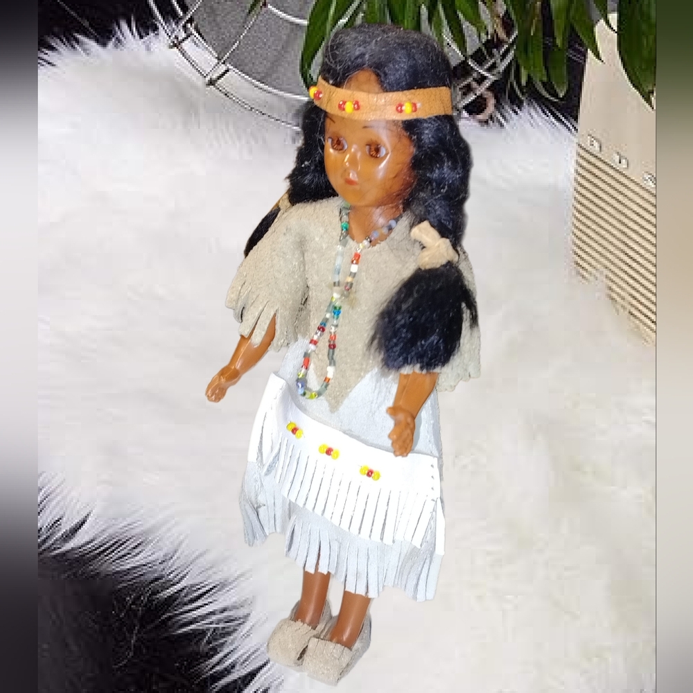 👣4/$20. Carlson ~ Native American Mescalero Papoose Princess
